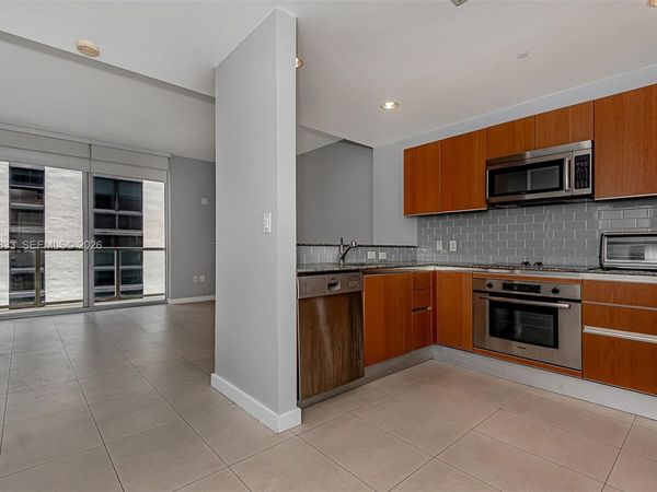 1050 Brickell Ave , Unit 2822, Miami, FL 33131