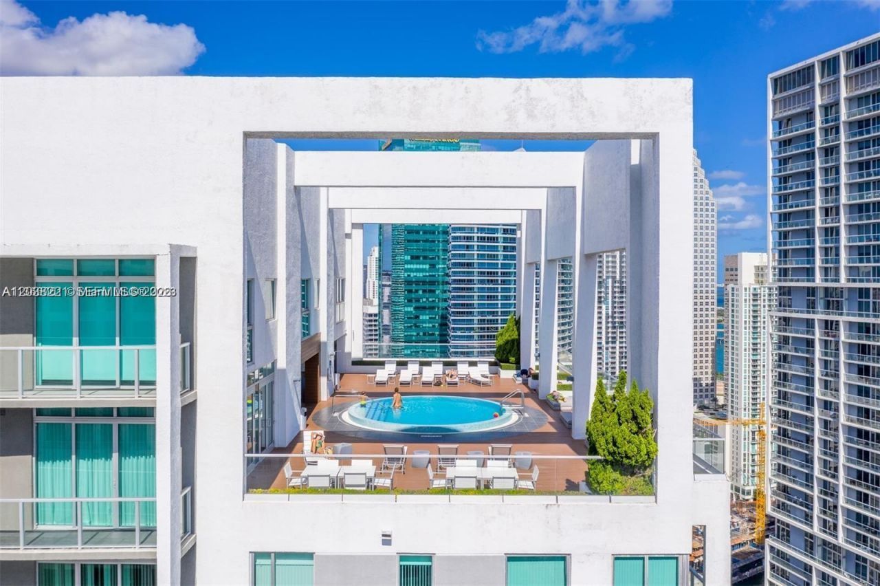 500 Brickell Ave, Unit 402, Miami, FL 33131 Photo