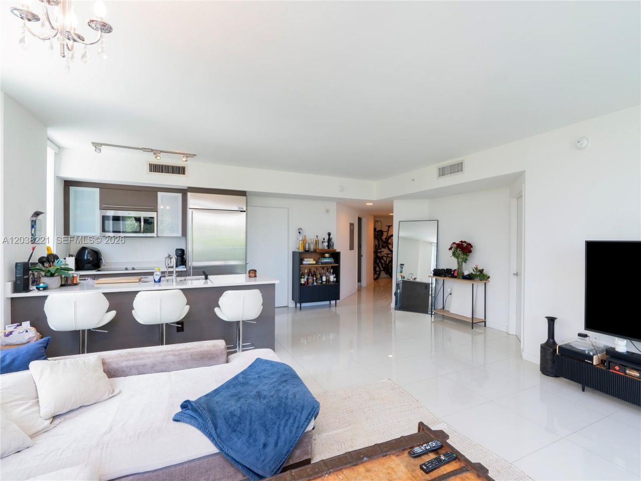 500 Brickell Ave, Unit 402, Miami, FL 33131 Photo