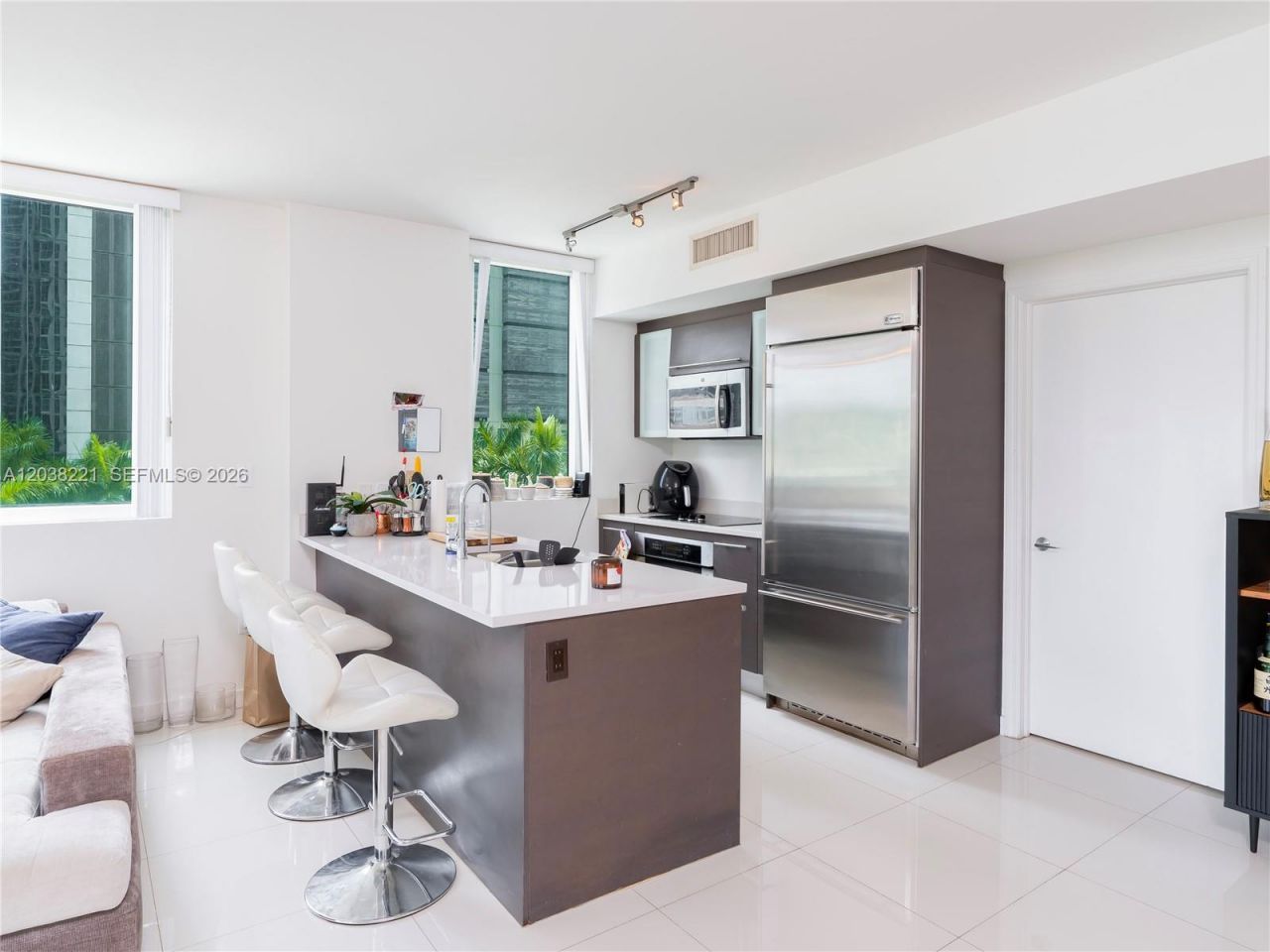 500 Brickell Ave, Unit 402, Miami, FL 33131 Photo