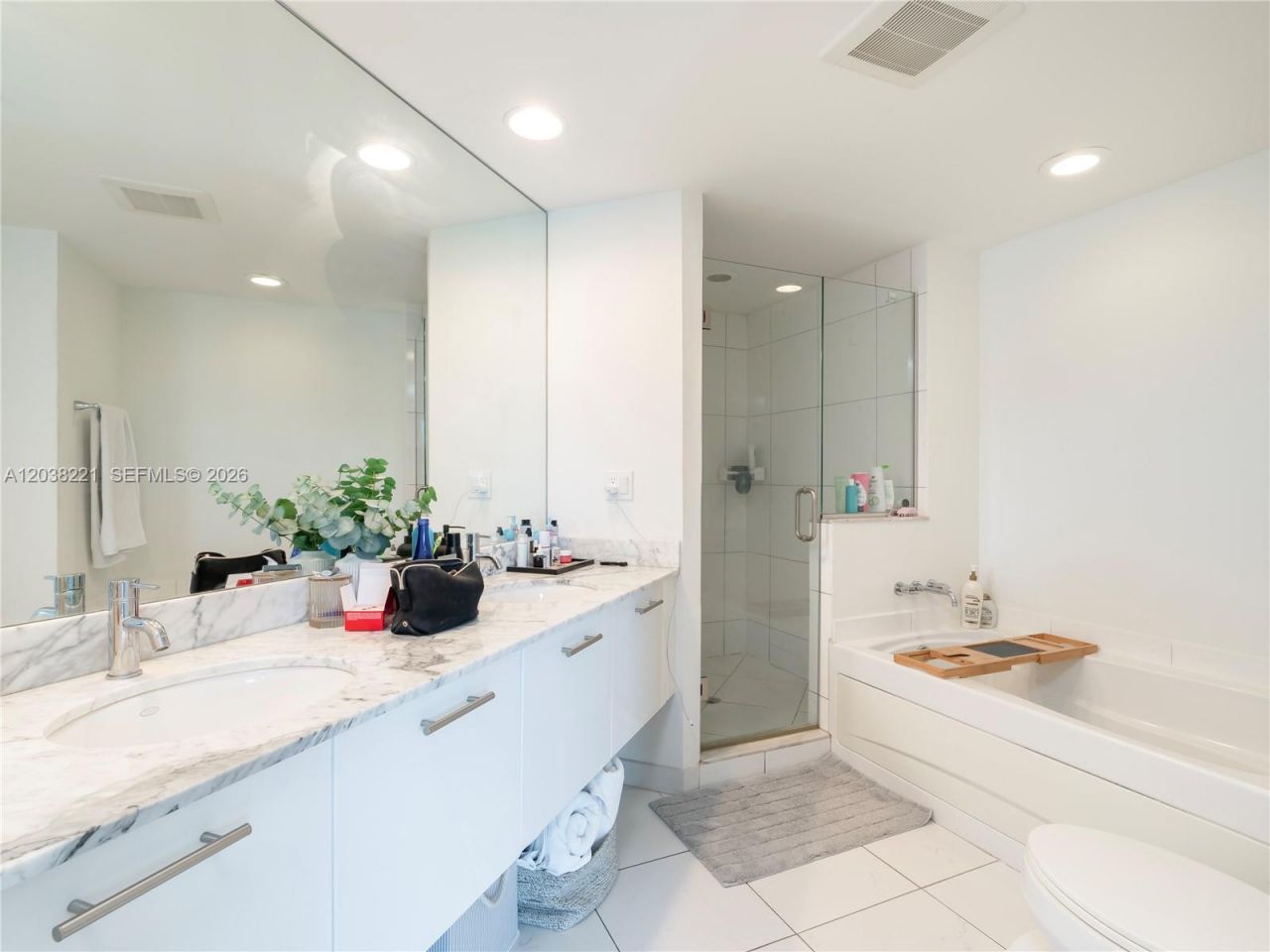 500 Brickell Ave, Unit 402, Miami, FL 33131 Photo