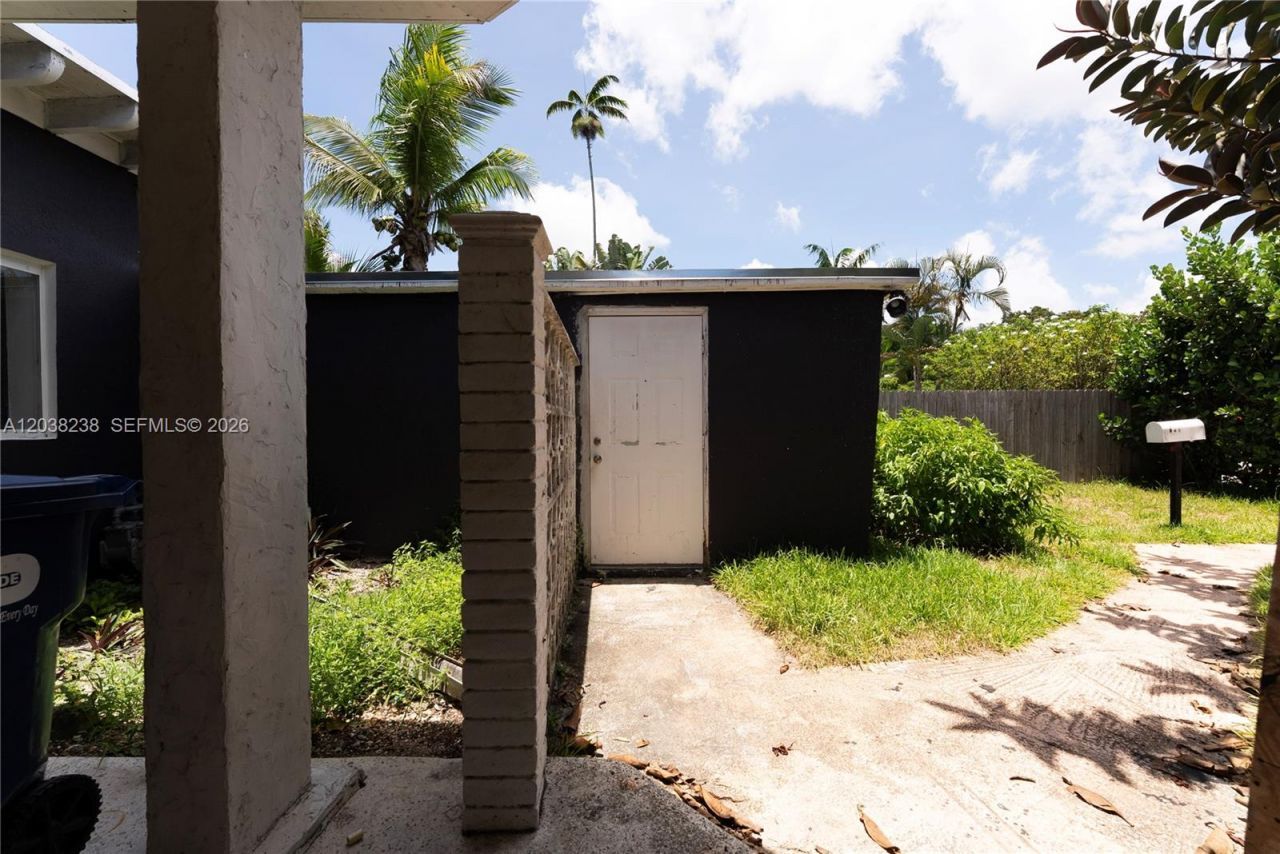 334 NW 110th St, Miami, FL 33168 Photo