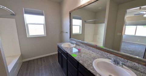 180 Walnut Drive, Fernley, NV 89408 Photo