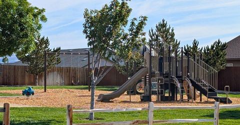 180 Walnut Drive, Fernley, NV 89408 Photo