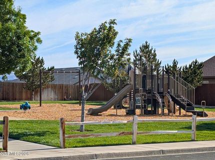 180 Walnut Drive, Fernley, NV 89408 Photo