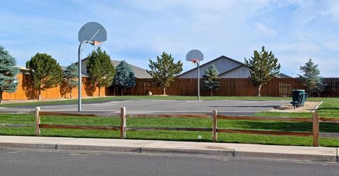 180 Walnut Drive, Fernley, NV 89408 Photo