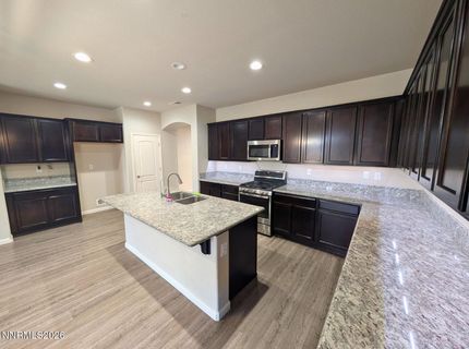 180 Walnut Drive, Fernley, NV 89408 Photo