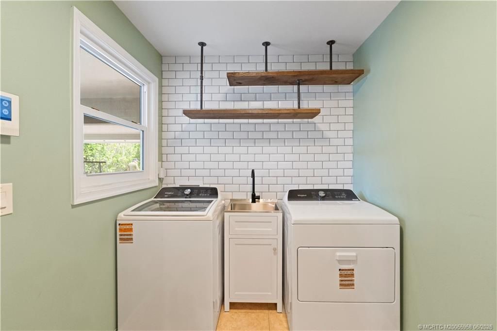 1028 NE Hansen Terrace, Jensen Beach, FL 34957 Photo
