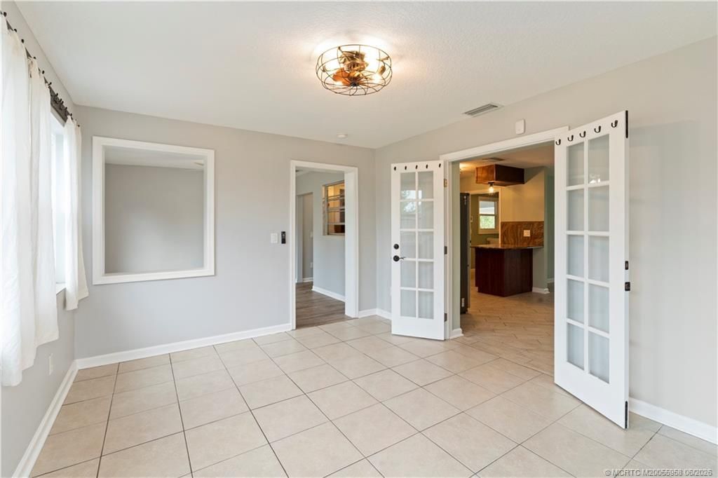 1028 NE Hansen Terrace, Jensen Beach, FL 34957 Photo