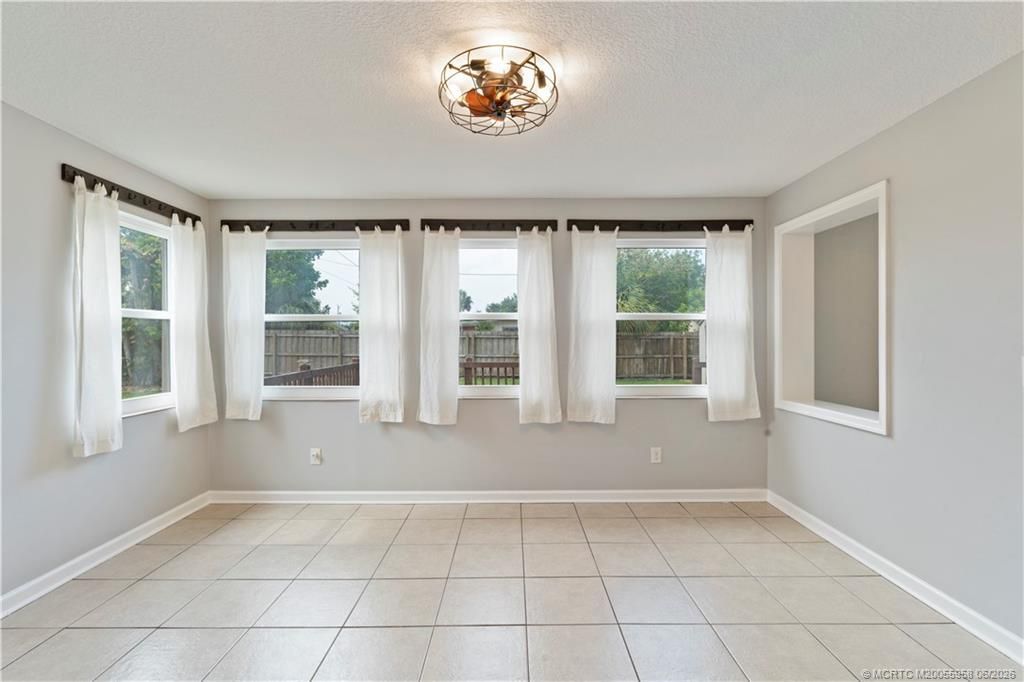 1028 NE Hansen Terrace, Jensen Beach, FL 34957 Photo