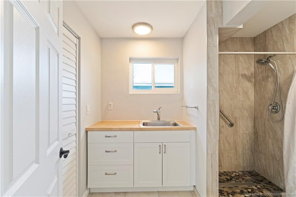 1028 NE Hansen Terrace, Jensen Beach, FL 34957 Photo