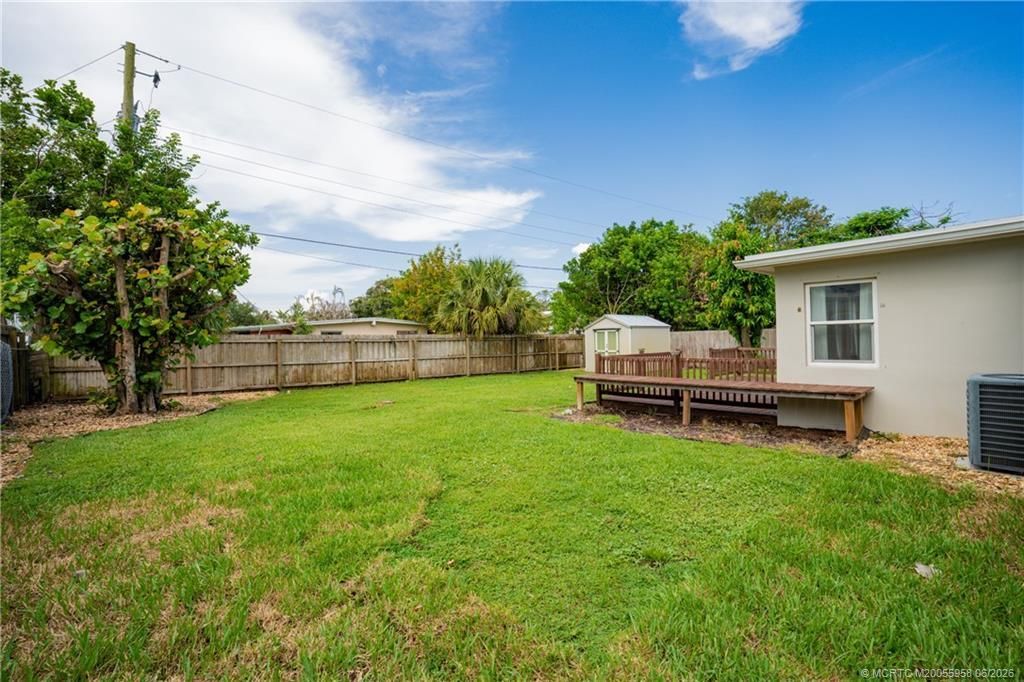 1028 NE Hansen Terrace, Jensen Beach, FL 34957 Photo