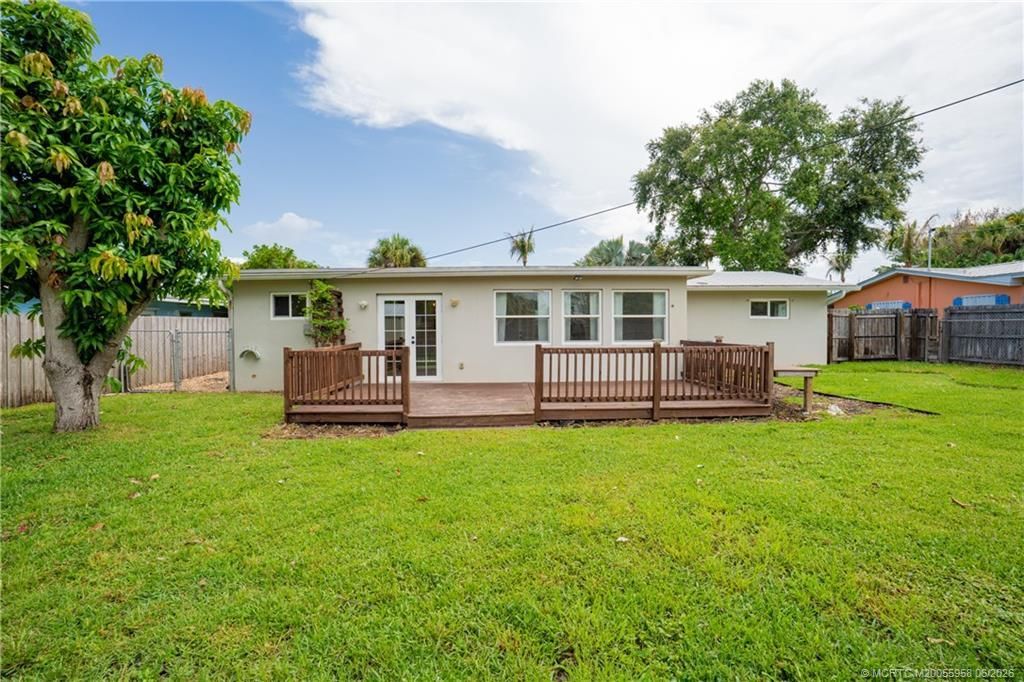 1028 NE Hansen Terrace, Jensen Beach, FL 34957 Photo