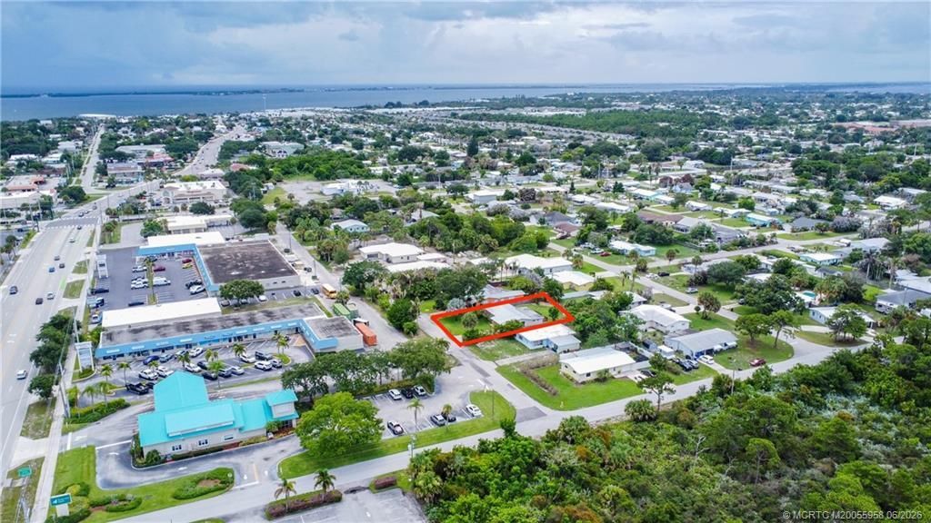 1028 NE Hansen Terrace, Jensen Beach, FL 34957 Photo