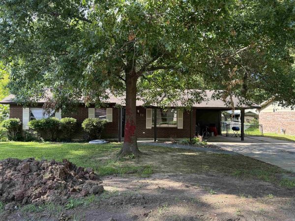 11 Jackson, McGehee, AR 71654