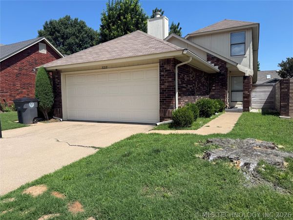 5215 E 90th Street, Tulsa, OK 74137