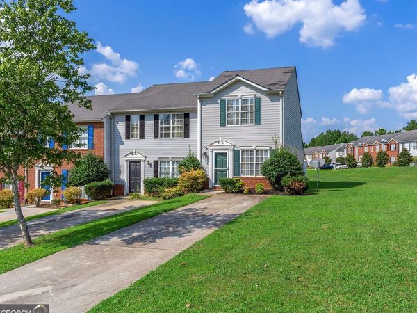 1327 Hollenbeck Lane, Riverdale, GA 30296