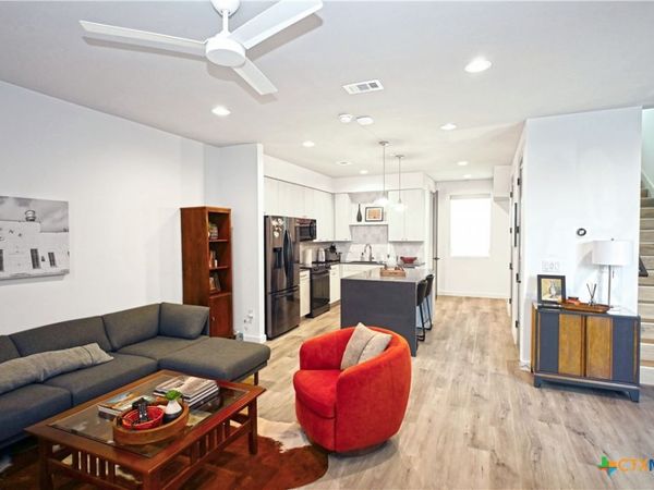 1208 N Academy Avenue , Unit 3207, New Braunfels, TX 78130
