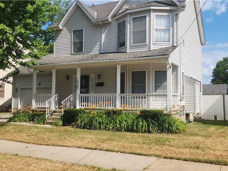 10705 Englewood Avenue, Cleveland, OH 44108 Photo 3