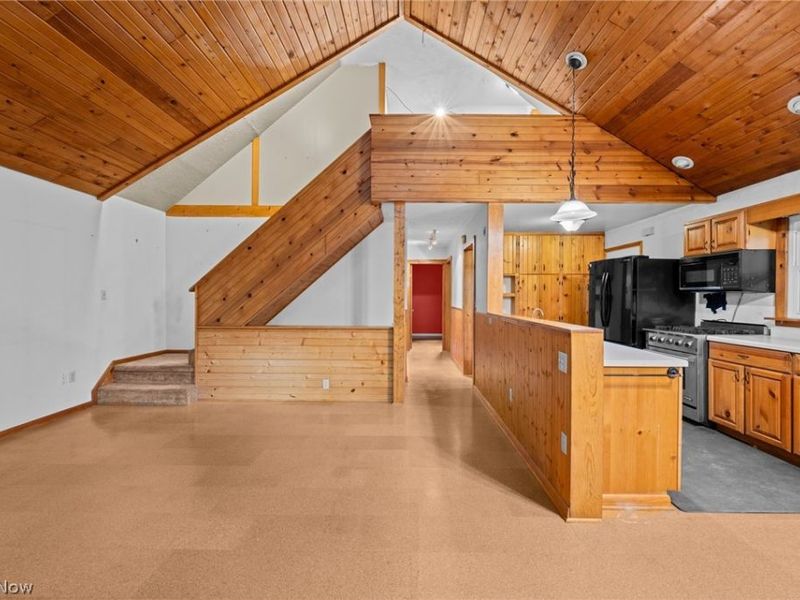 9249 Gilbert Road, Ravenna, OH 44266 Photo 19