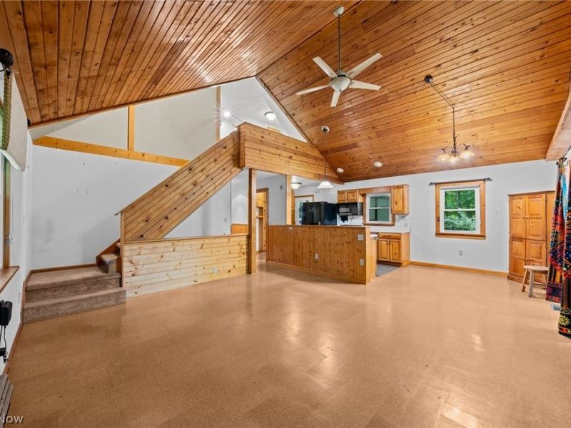 9249 Gilbert Road, Ravenna, OH 44266 Photo 20