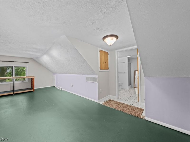 9249 Gilbert Road, Ravenna, OH 44266 Photo 37