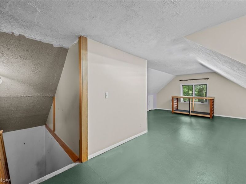 9249 Gilbert Road, Ravenna, OH 44266 Photo 38