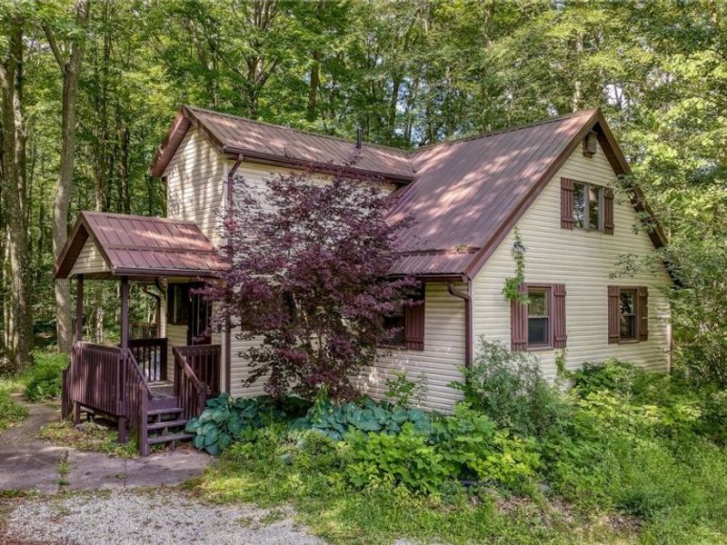 9249 Gilbert Road, Ravenna, OH 44266 Photo 5