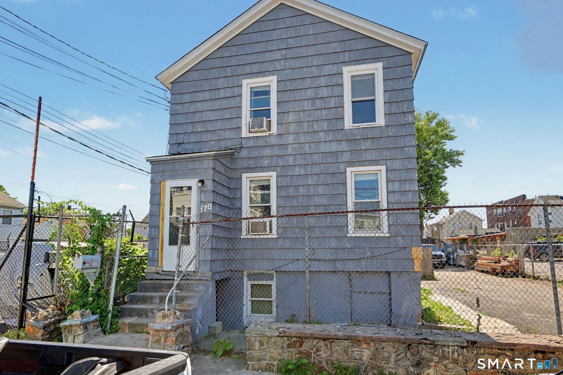 178 Linen, Bridgeport, CT 06604 Main Photo