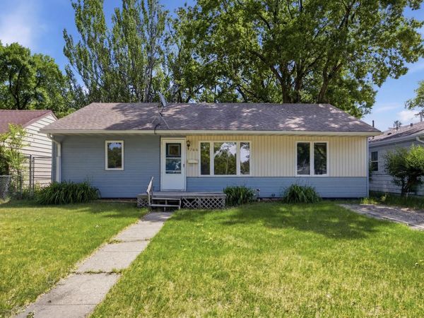 708 19th Street N, Moorhead, MN 56560