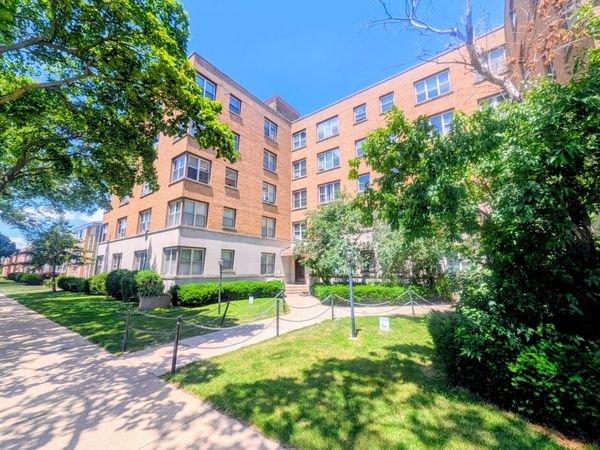 2610 W Balmoral Avenue , Unit 306, Chicago, IL 60625