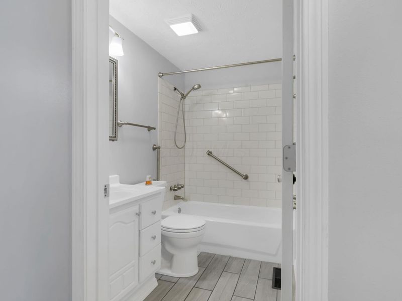 3671 Brookline Avenue , Columbus, OH 43223 Photo 17