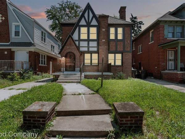 2717 burlingame, Detroit, MI 48206