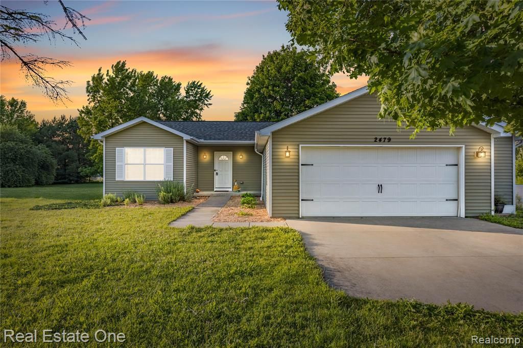 2479 Gibson Road, Grand Blanc Township, MI 48439 Main Photo