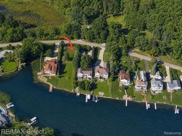 14189 Swanee Beach Drive , Fenton Twp, MI 48430