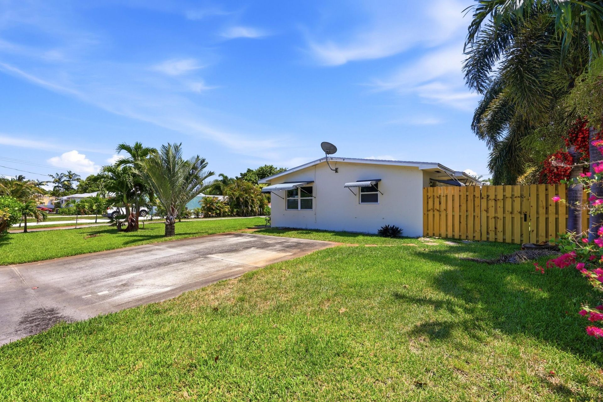 2708 Hinda Road, Unit 2708, West Palm Beach, FL 33403 Photo