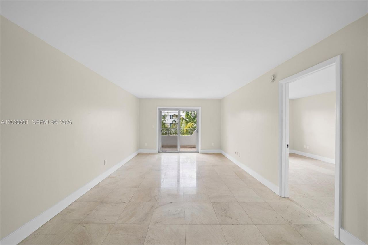 1610 Lenox Ave, Unit 316, Miami Beach, FL 33139 Photo