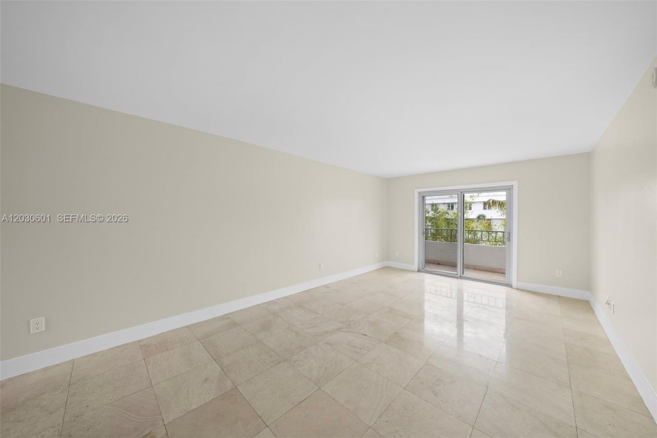 1610 Lenox Ave, Unit 316, Miami Beach, FL 33139 Photo