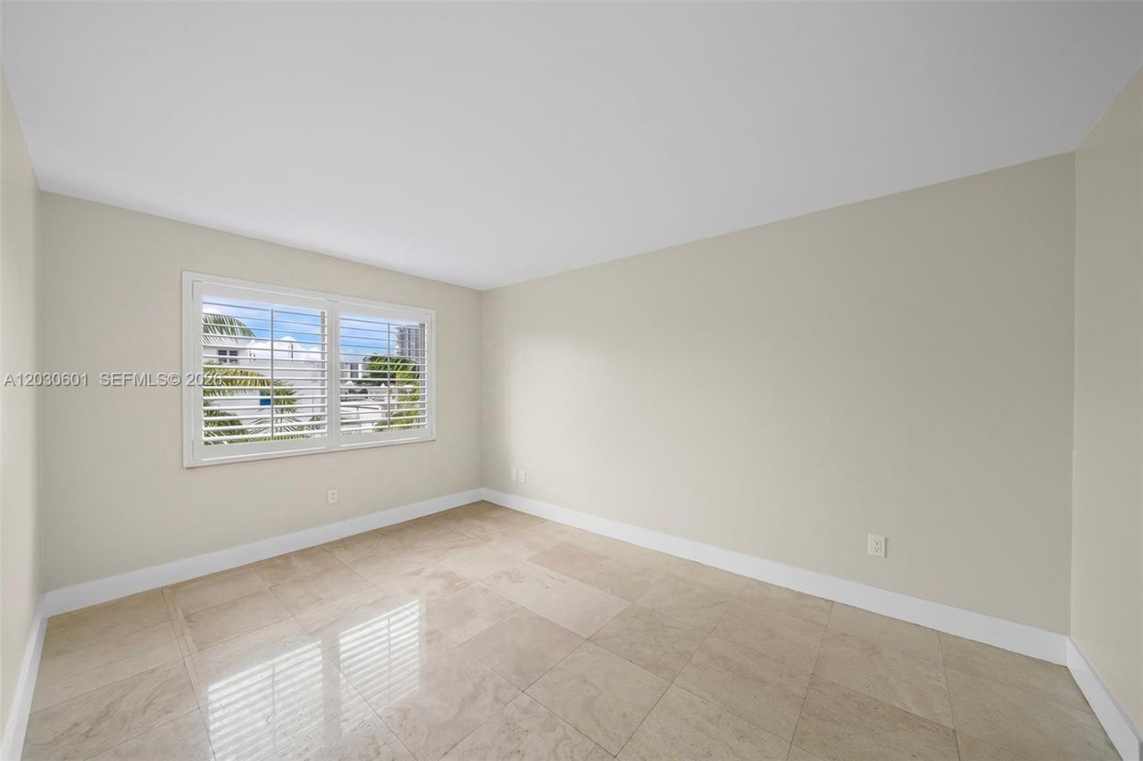 1610 Lenox Ave, Unit 316, Miami Beach, FL 33139 Photo