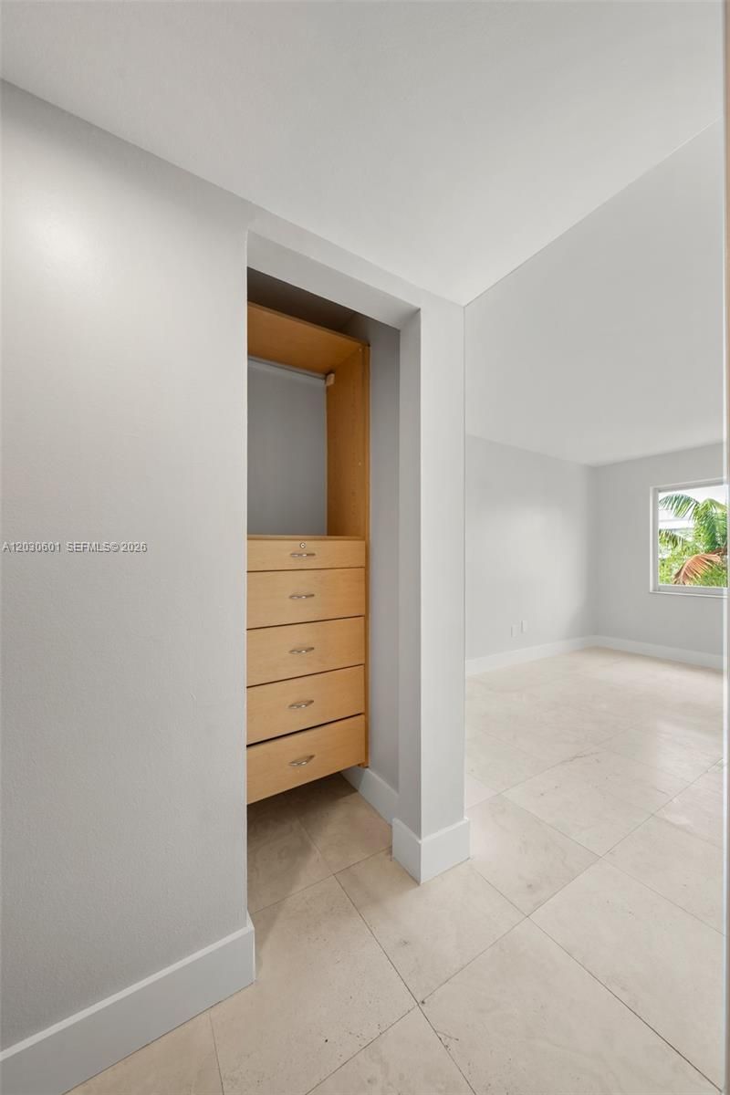 1610 Lenox Ave, Unit 316, Miami Beach, FL 33139 Photo