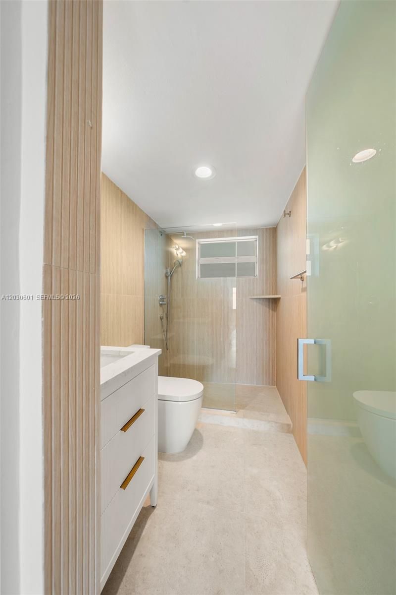 1610 Lenox Ave, Unit 316, Miami Beach, FL 33139 Photo