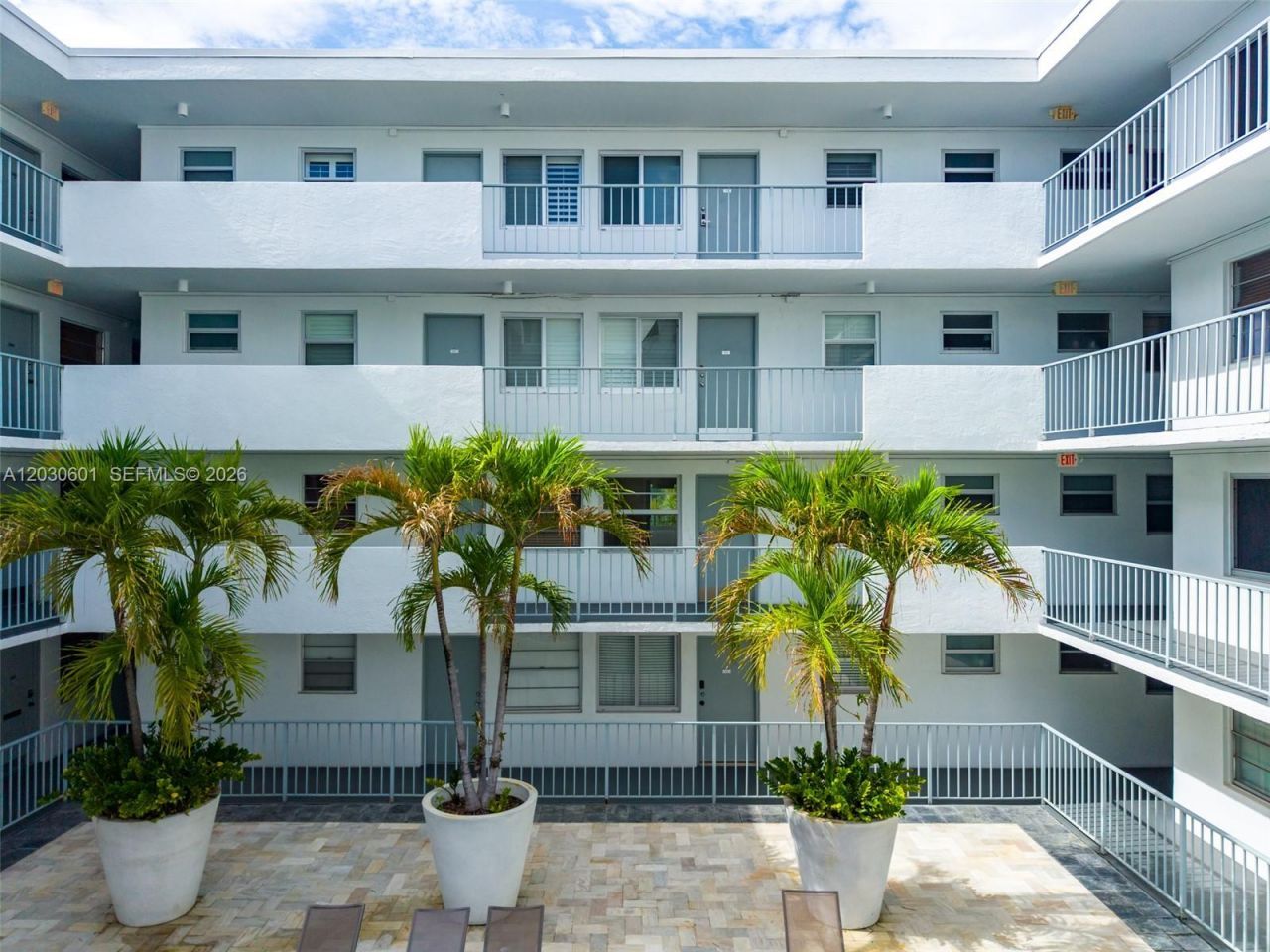 1610 Lenox Ave, Unit 316, Miami Beach, FL 33139 Photo