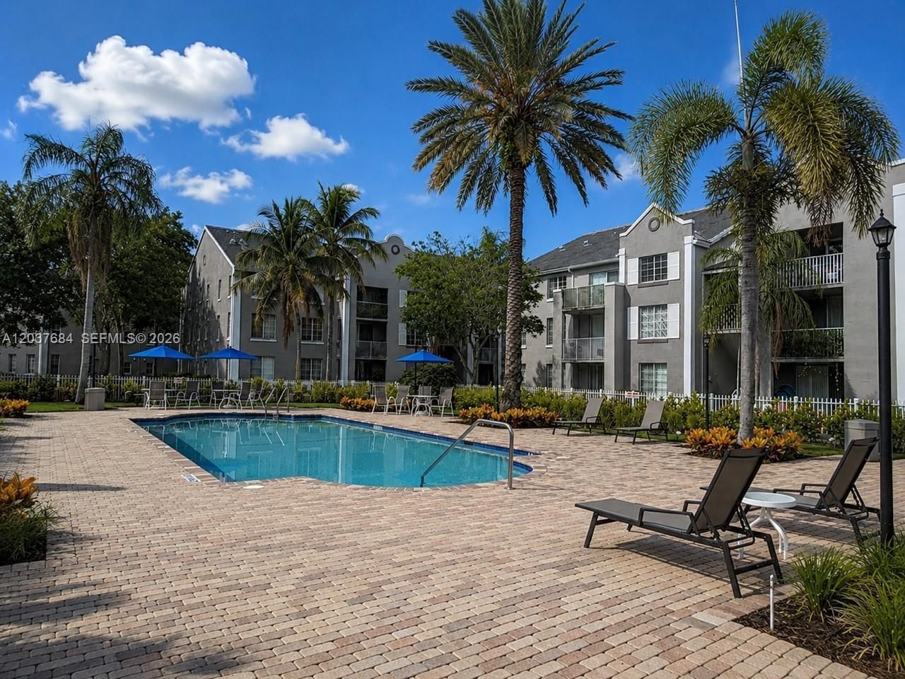 711 SW 111th Way , Unit 105, Pembroke Pines, FL 33025 Photo