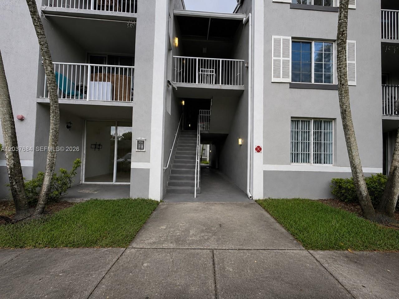 711 SW 111th Way , Unit 105, Pembroke Pines, FL 33025 Photo
