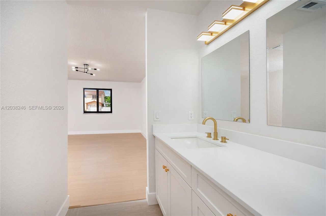 Please Call For Address, Miami, FL 33187 Photo