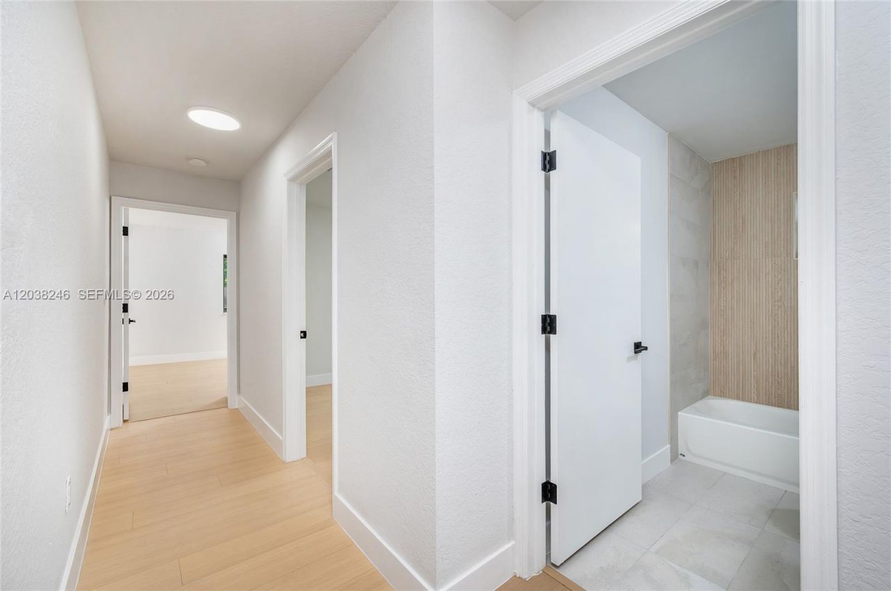 Please Call For Address, Miami, FL 33187 Photo