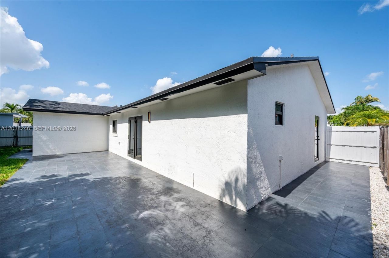 Please Call For Address, Miami, FL 33187 Photo