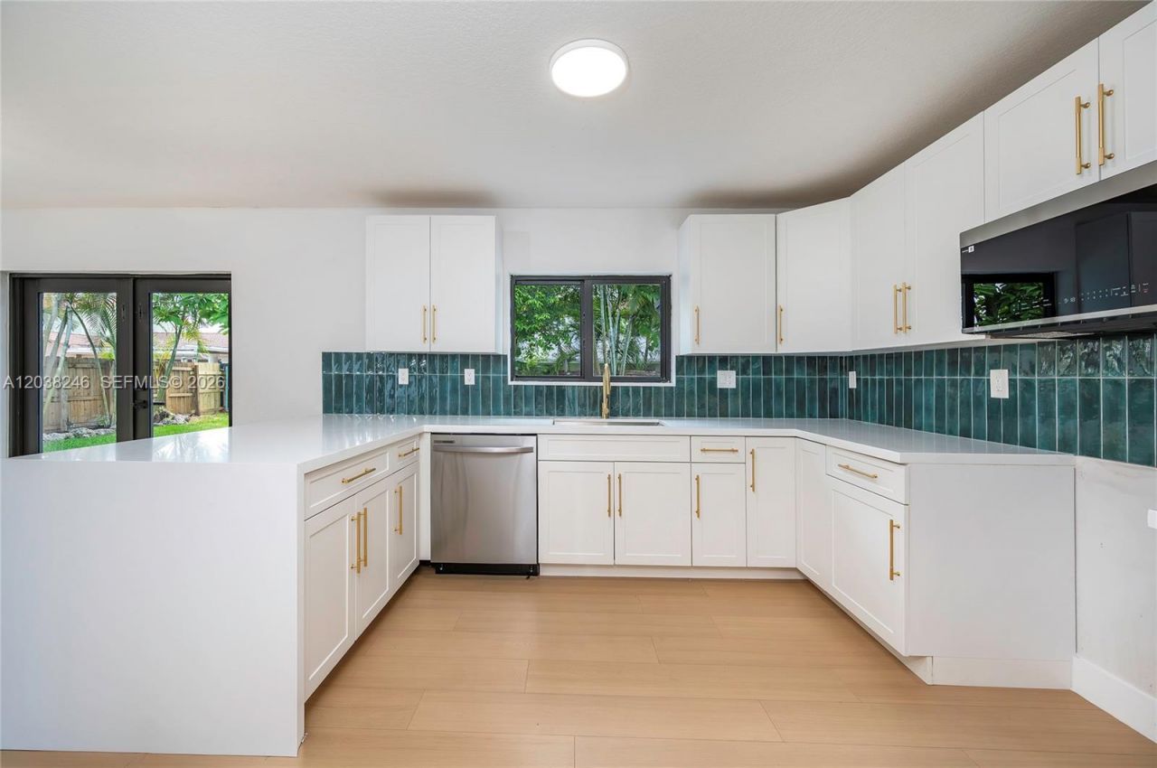 Please Call For Address, Miami, FL 33187 Photo