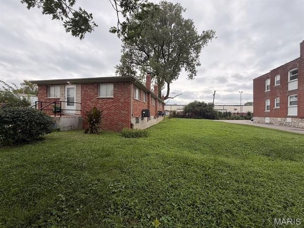 926 Eastgate Avenue, St Louis, MO 63130