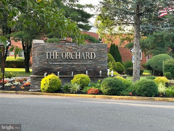 121-I THE ORCHARD, EAST WINDSOR, NJ 08512
